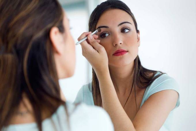 Легкий макияж на каждый день: пошаговое руководство